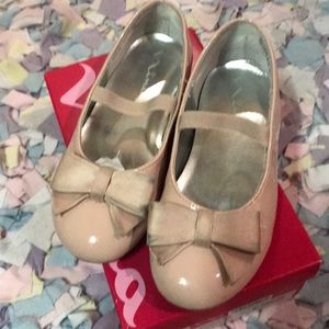 Nina blush shoes size 10